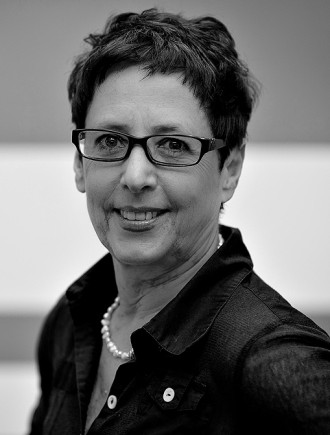 Portrait Dipl.-Des. (FH) Sylvia Mitschele-Mörmann, Freie Innenarchitektin und stellvertretende Vorsitzende bdia LV Baden-Württemberg